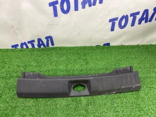 Планка под замок багажника TOYOTA BB 2006