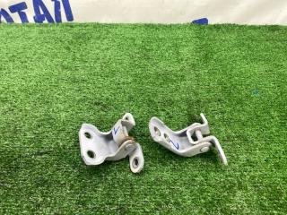 Запчасть петля двери левая TOYOTA ISIS 2011