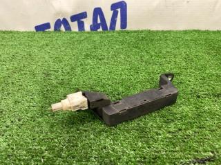 Запчасть антенна иммобилайзера задняя TOYOTA ISIS 2011