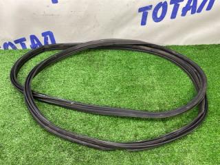 Уплотнительная резинка багажника NISSAN WINGROAD 2012