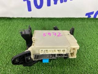 Запчасть блок предохранителей TOYOTA VOXY 2011