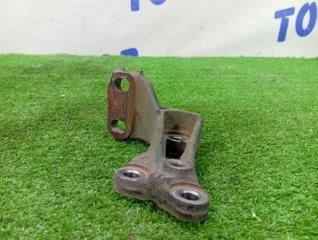 Запчасть кронштейн опоры двигателя передний TOYOTA IST 2003