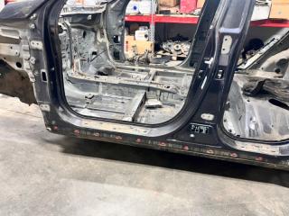 Порог кузовной левый Kia Sportage 2012 Б/У Порог кузовной левый Kia Sportage 2012