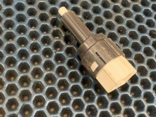 Концевик Mitsubishi Pajero Sport KH0 2012