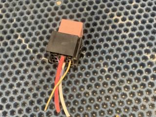 Реле Renault sandero 2010