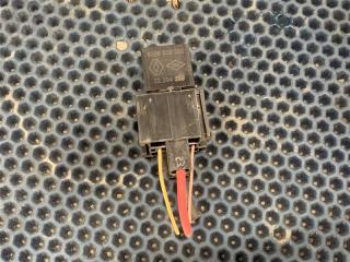 Реле Renault sandero 2010