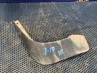 Запчасть брызговик задний левый Nissan Terrano 2021