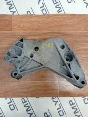 Фото запчасти кронштейн двигателя правый VOLKSWAGEN TIGUAN 2008-2011 контрактная запчасть Запчасть кронштейн двигателя правый VOLKSWAGEN TIGUAN 2008-2011