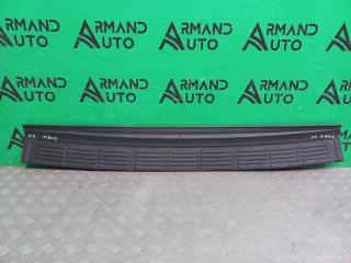 Запчасть накладка бампера верхняя задняя Toyota Land Cruiser 2007-2021