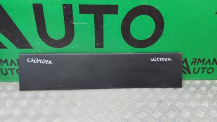 Запчасть молдинг двери багажника левый Citroen Jumper 2006-нв