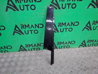 Запчасть накладка стойки двери передняя правая Mini Clubman 2015-нв