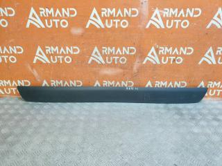 Запчасть накладка двери багажника нижняя Toyota RAV4 2018-нв