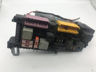 Блок реле и предохранителей Mercedes-Benz E-class