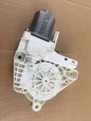 Мотор стеклоподъемника задний правый Audi A6 2008-2018