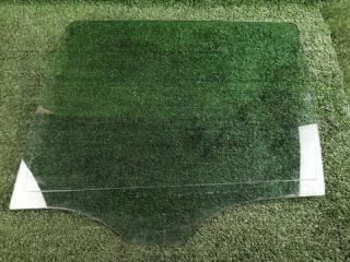 Стекло двери заднее левое Mercedes-Benz C-class 2005