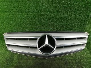 Решетка радиатора Mercedes-Benz C-class 2008