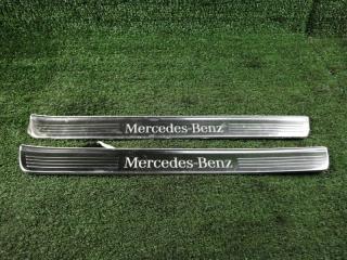Накладка порога внутренняя передняя правая Mercedes-Benz S-Class 2013-2020