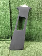 Обшивка центральной стойки правая Mercedes-Benz GL-class 2013