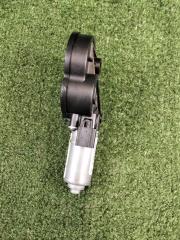 Моторчик сиденья передний правый C-class 2014 w205 M274