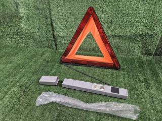 Фото запчасти знак аварийной остановки CHERY Tiggo 4 Pro 2024 Б/У запчасть Запчасть знак аварийной остановки CHERY Tiggo 4 Pro 2024