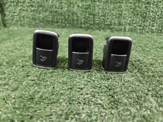 Кнопка открывания багажника Mercedes-Benz E-Class 2012