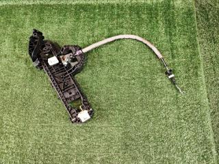 Запчасть кронштейн ручки двери правый Mercedes-Benz GLK-class 2011