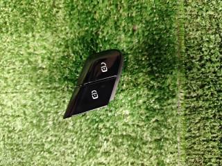 Запчасть кнопка блокировки двери передняя правая Mercedes-Benz C-class 2023