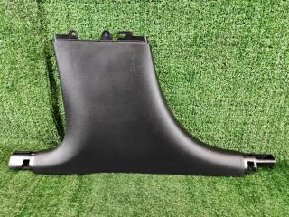 Обшивка центральной стойки левая Mercedes-Benz C-class 2023