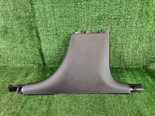 Обшивка центральной стойки правая Mercedes-Benz C-class 2023