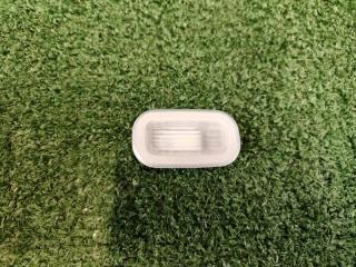 Запчасть плафон подсветки Mercedes-Benz C-class 2023