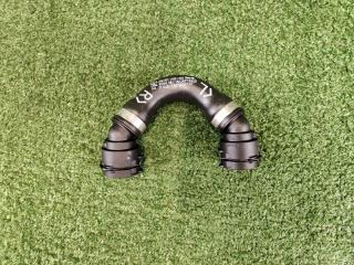 Запчасть шланг системы охлаждения Mercedes-Benz C-class 2023