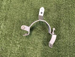 Запчасть кронштейн дополнительной помпы Mercedes-Benz C-class 2023