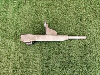 Запчасть кронштейн глушителя задний левый Mercedes-Benz C-class 2023