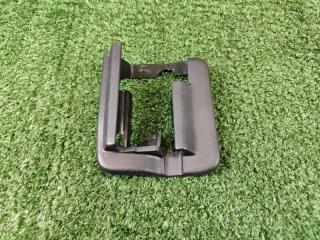 Запчасть накладка сиденья передняя правая Mercedes-Benz C-class 2023