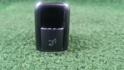 Кнопка открывания багажника Mercedes-Benz M-class 2015