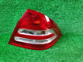 Фонарь правый Mercedes-Benz C-class 2002 Б/У Фонарь правый Mercedes-Benz C-class 2002