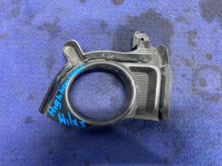 Фото запчасти накладка противотуманной фары передняя правая Toyota Highlander 2013-2017 Б/У запчасть Запчасть накладка противотуманной фары передняя правая Toyota Highlander 2013-2017