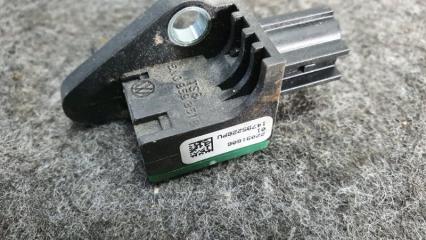 Запчасть датчик airbag Volkswagen Passat CC 2009