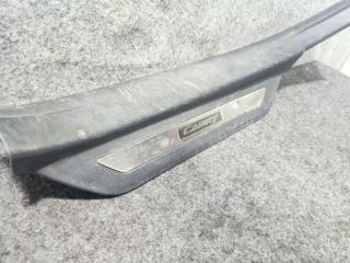 Запчасть накладка на порог задняя левая Toyota Camry