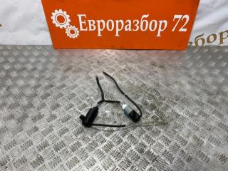 Запчасть насос омывателя Toyota Auris