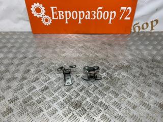 Запчасть петля двери задняя правая Toyota Auris