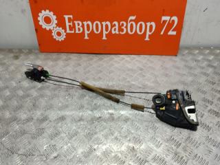 Запчасть замок двери задний левый Toyota Camry