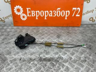 Запчасть замок двери передний правый Toyota Camry