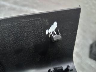 Накладка на порог передняя правая J7