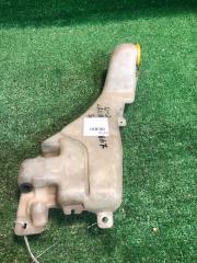 Фото запчасти бачок омывателя NISSAN LAUREL контрактная запчасть Запчасть бачок омывателя NISSAN LAUREL