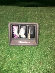 Кнопка сдвижной двери TOYOTA ISIS 2006 контрактная Кнопка сдвижной двери TOYOTA ISIS 2006