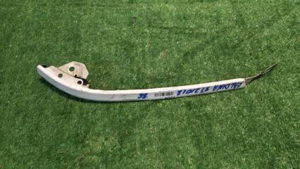 Планка под фары передняя правая TOYOTA CALDINA