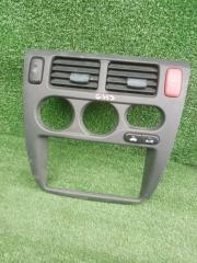 Рамка магнитофона HONDA HR-V