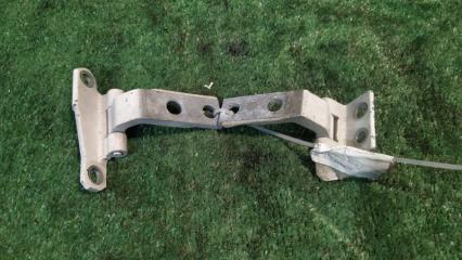 Фото запчасти петля двери передняя левая TOYOTA ARISTO 1999 контрактная запчасть Запчасть петля двери передняя левая TOYOTA ARISTO 1999