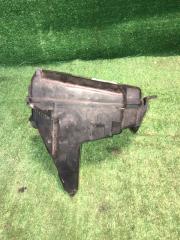 Фото запчасти блок предохранителей TOYOTA HIACE REGIUS контрактная запчасть Запчасть блок предохранителей TOYOTA HIACE REGIUS